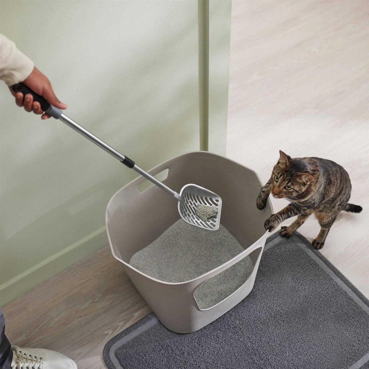 Extendable Litter Scooper O94537
