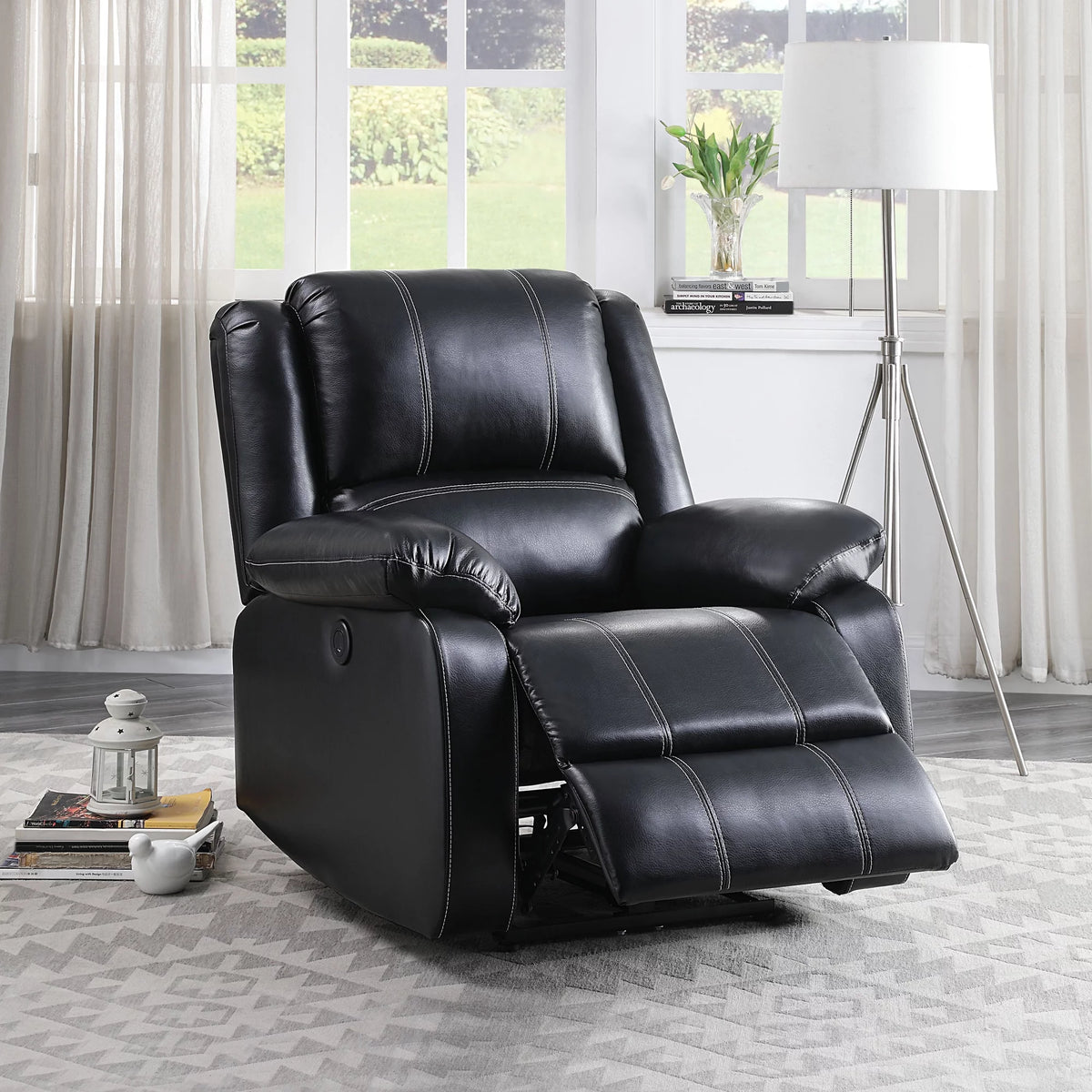 Black Power Recliner V444438
