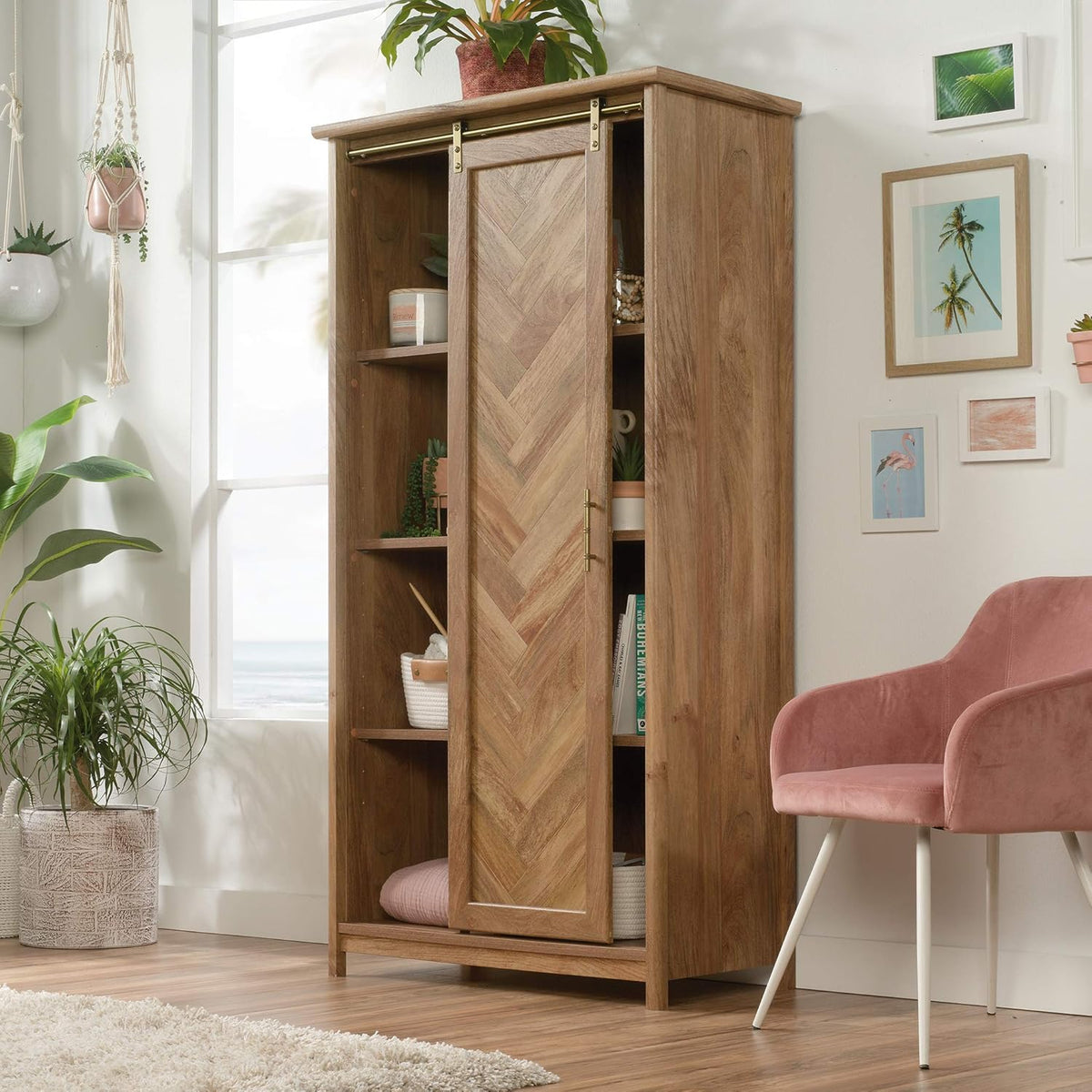 Storage Cabinet M583