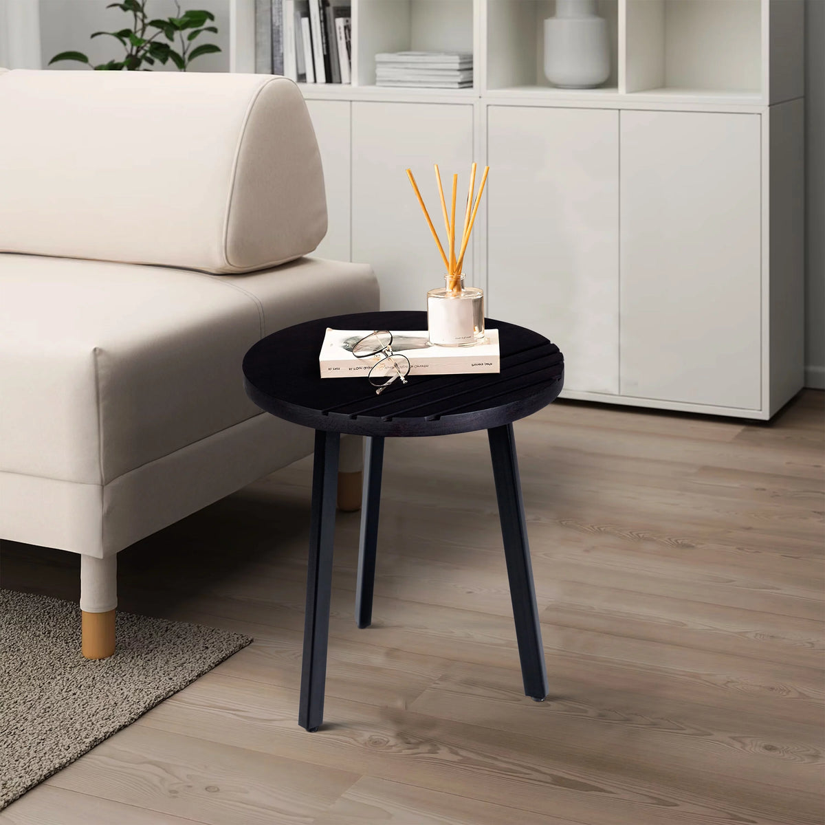 18 Inch Round Mango Wood Side End Table C551