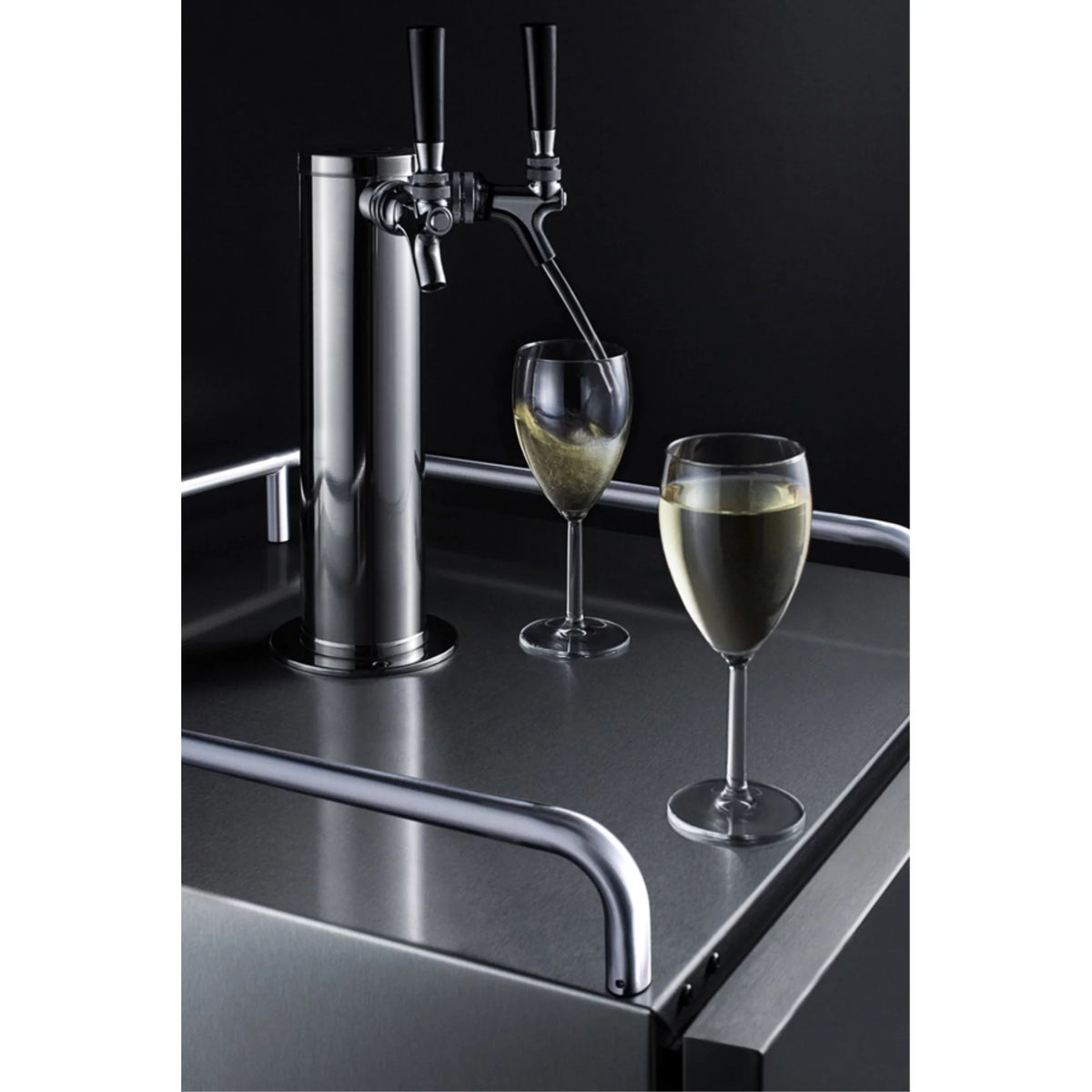 24 in. Built-In Wine Kegerator E822