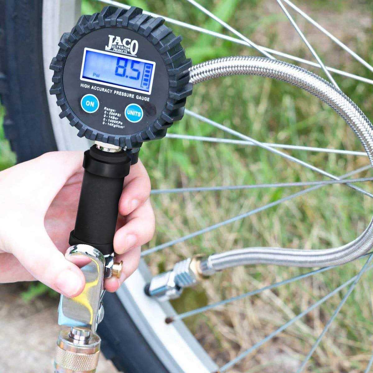 Digital Tire Inflator with Pressure Gauge W128