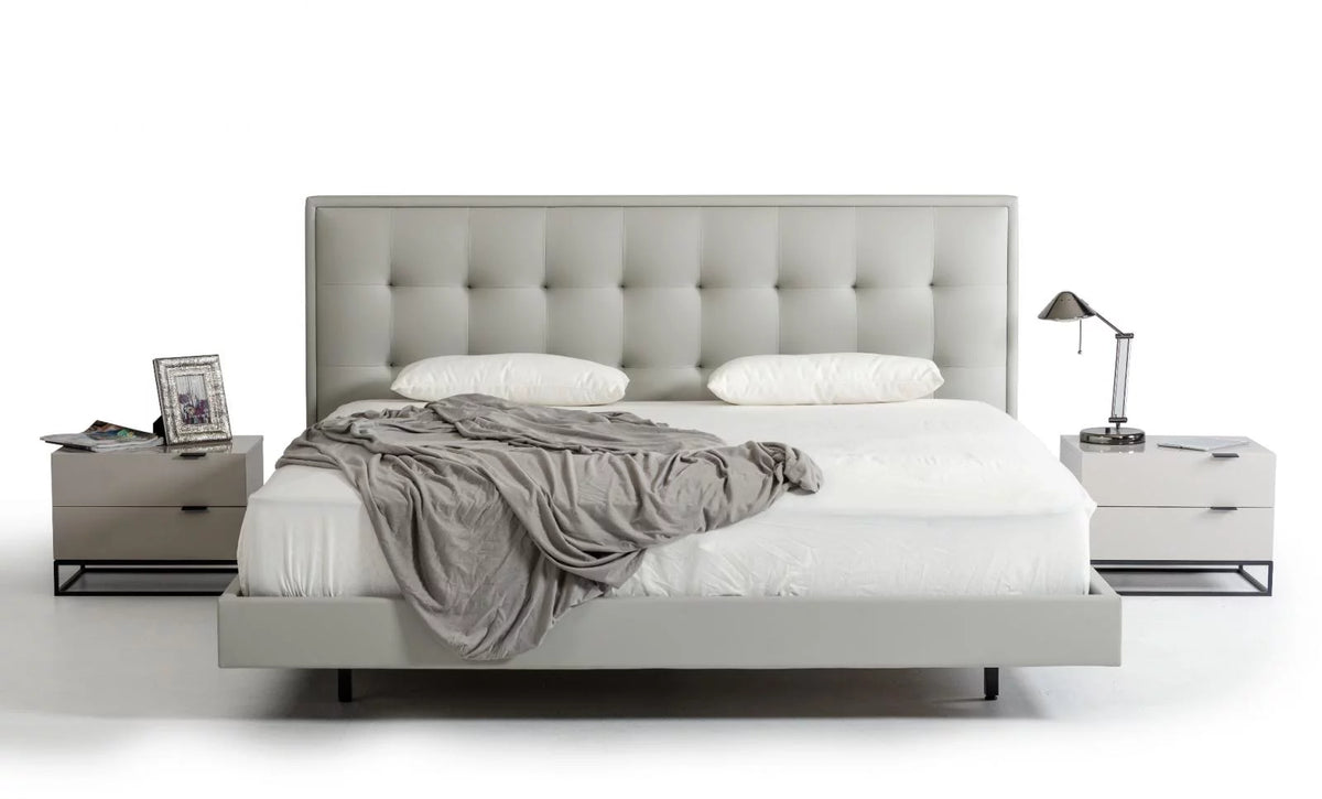 Grey Leatherette Tufted King Bedroom Set 3Pcs I101