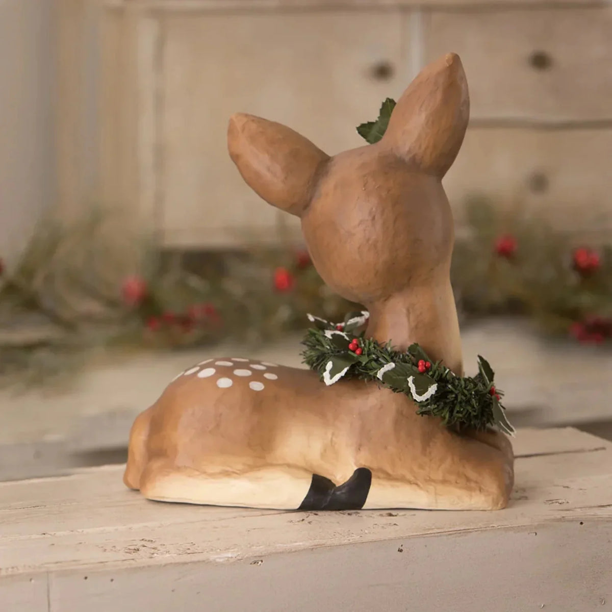 Paper Mache Wreath F51369